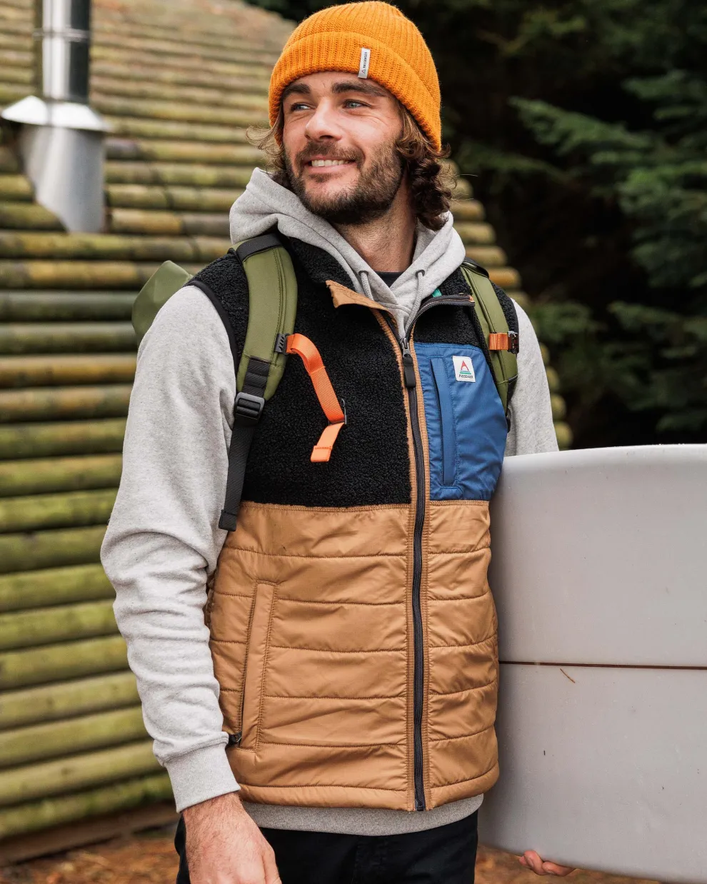 Born Explorer Recycled Polar-Lined Sherpa Vest