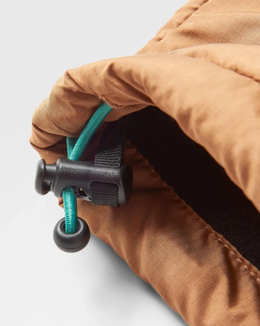 Born Explorer Recycled Polar-Lined Sherpa Vest