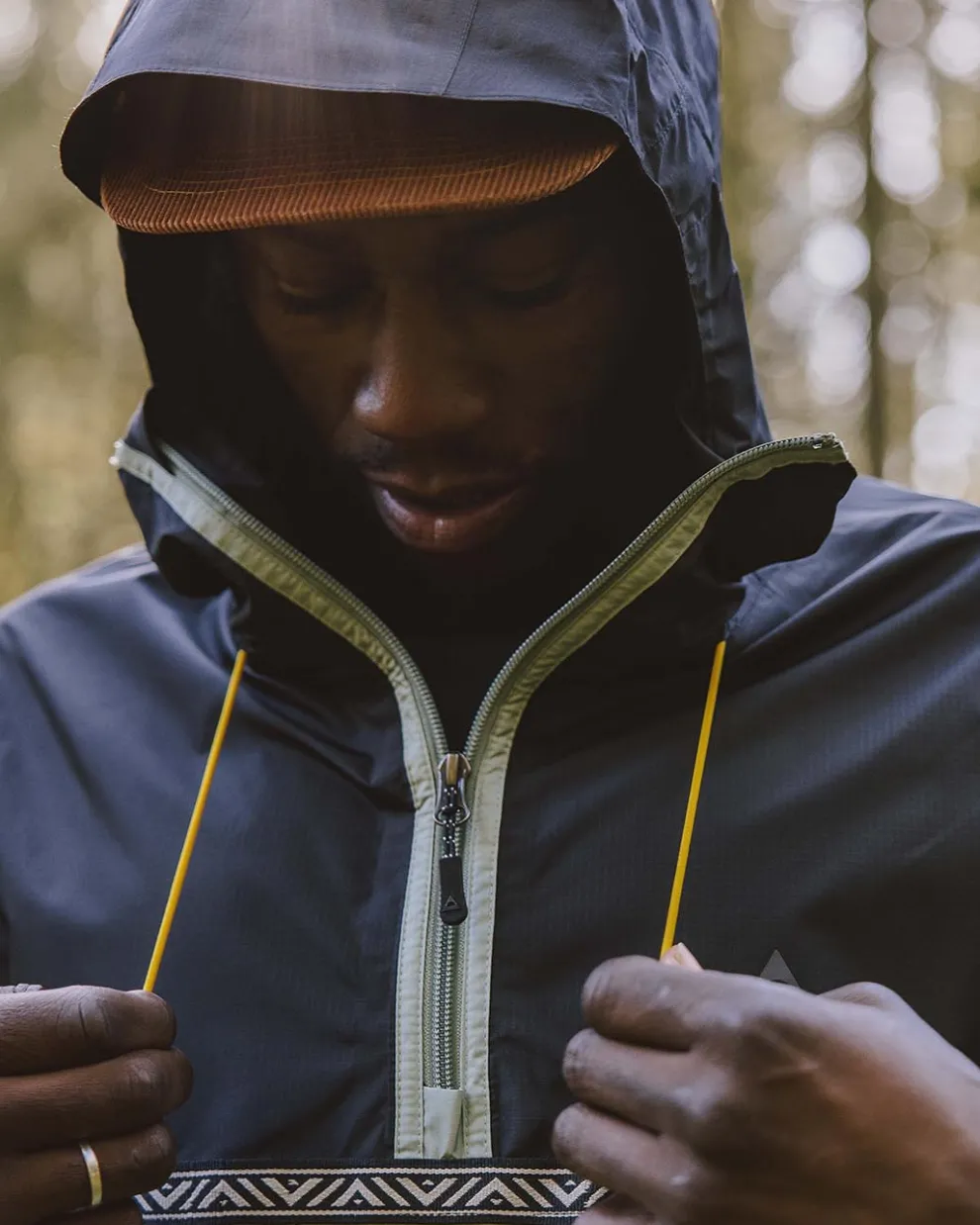 Flow 1/2 Zip Recycled Water Resistant Jacket